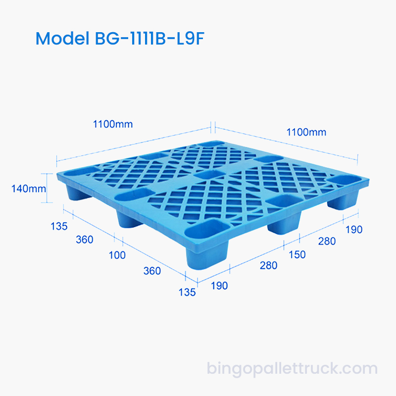 1100 x 1100 mm große 9-Fuß-Kunststoffpalette, optimiert für den Einsatz mit Hubwagen und Gabelstapler