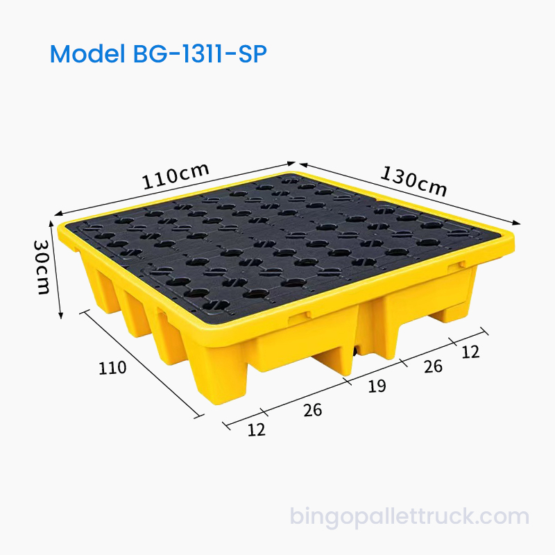 1300 x 1100 mm auslaufsichere Kunststoffpalette mit Gitteroberfläche für IBC-Behälter